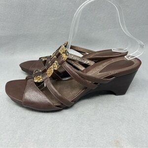 Clarks Artisan Active Air Women’s  Brown Leather Sandals Size 9M